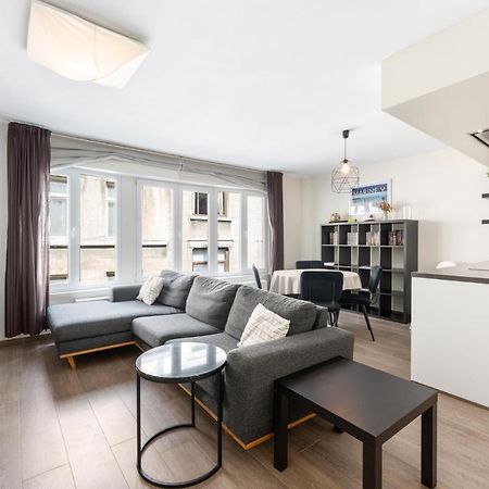 Dwarsstraat 7, Oostende Luaran gambar